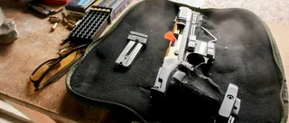Pistol-SM drog fullt hus i Eskilstuna