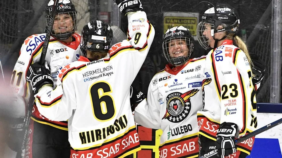 Målskytt. Lagkaptenen Jenni Hiirikoski stod för två mål mot Leksand.