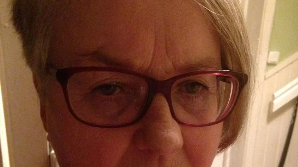 Sopsorterare. Eva Juntti-Berggren hittade soporna utanför containrarna på sopstationen.