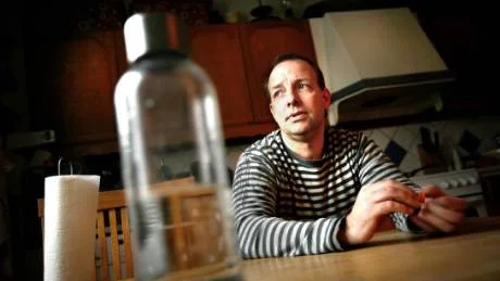 TRYGG. Roger Wahlberg bor närmast granne med den mest förorenade fastigheten. Men han känner sig ändå inte särskilt orolig.