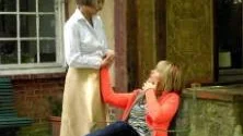 Edith Scob och Juliette Binoche spelar mor och dotter i franska "Sommarminnen". Foto: Nonstop                   entertainment