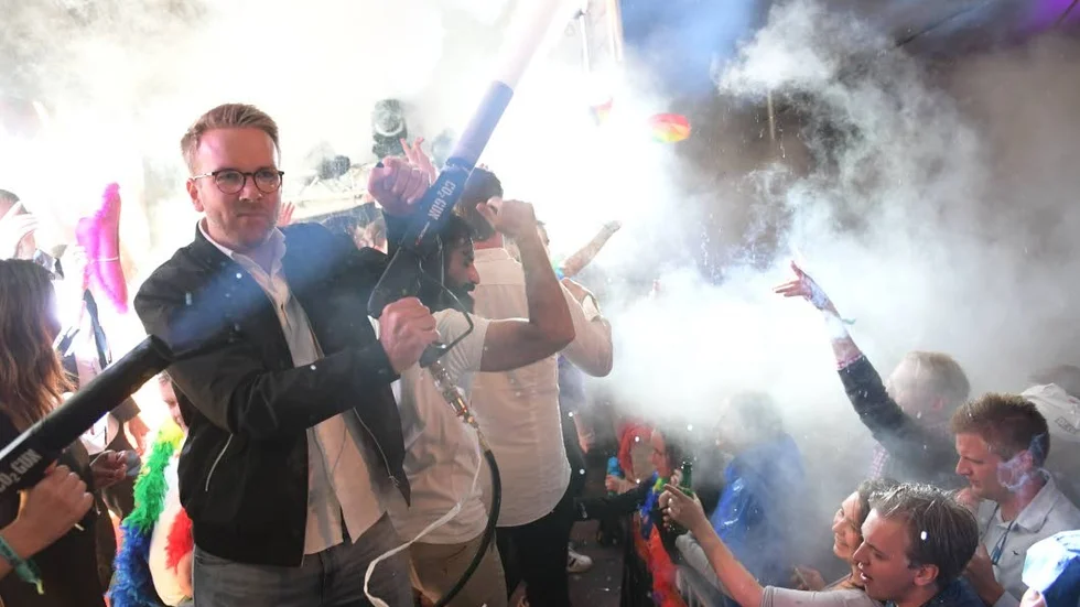 Alliansen vann DJ Battle i fjol. I år får man inget motstånd av Socialdemokraterna, som bestämt sig för att avstå att medverka.