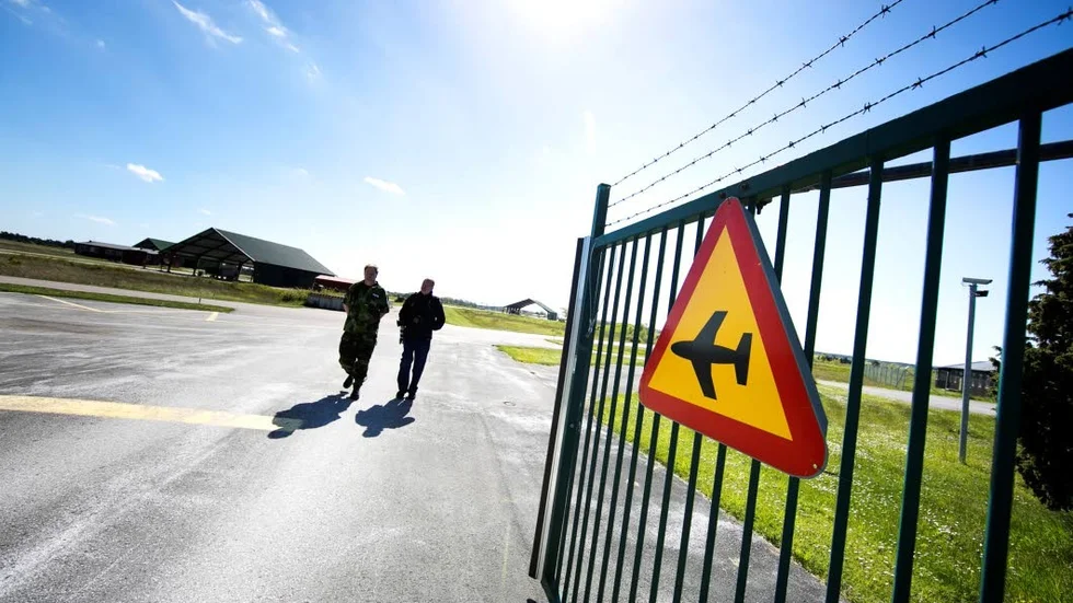 Flygfältet F17 gotland norr om Visby flygplats.