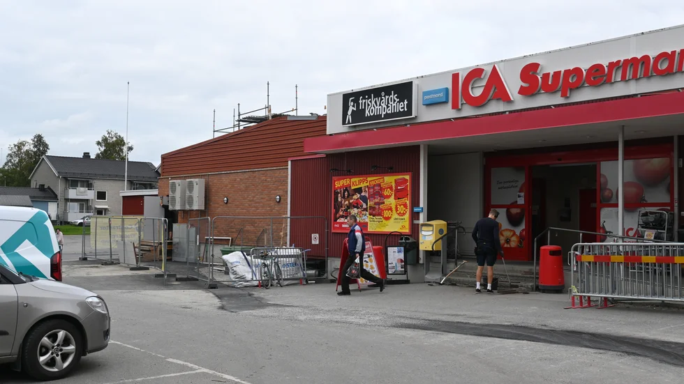 Utbyggnaden av Ica Supermarket i Kåge började vid årskiftet och förväntas vara klart i slutet av år 2024.