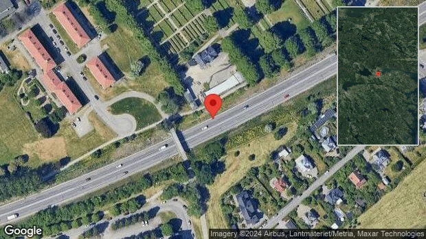 Fordon stillastående på E22