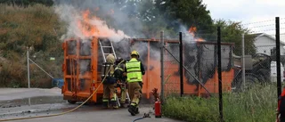 Brand i container i Fyrislund – räddningstjänst ryckte ut