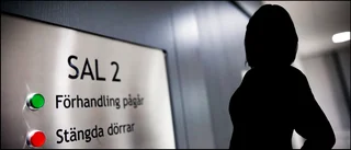 Misshandlad kvinna högg gärningsman med vasst föremål 