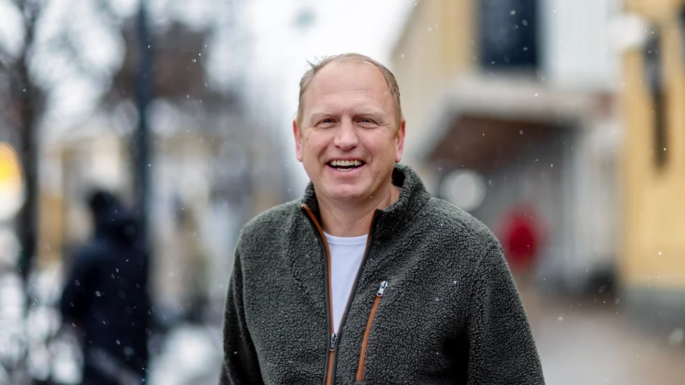 Henrik Henriksson berättar att brukar tjata om det där utlovade utkikstornet över sajten i Svartbyn. Än så länge har bygget inte haft prio. "Men jag hoppas att det kanske är på plats till sommaren", säger H2GS vd.