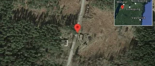 Brinnande fordon stoppar trafiken