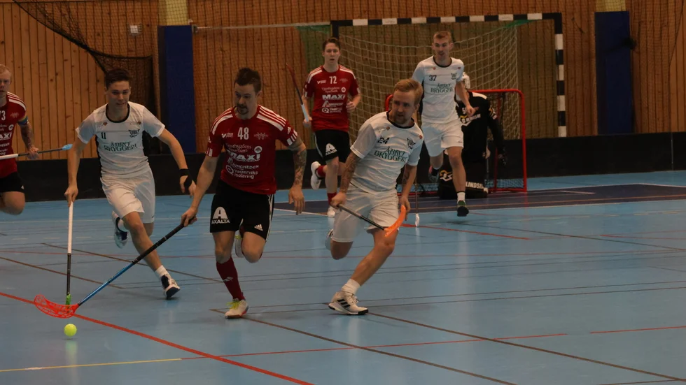 Vimmerby IBK mötte Westervik borta i ett derby. 