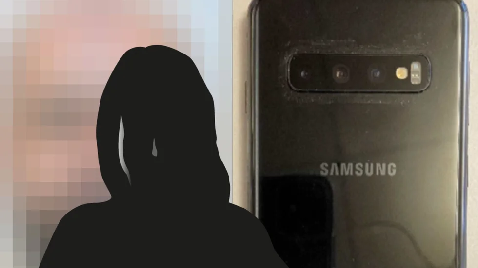 Den åtalade Gnestakvinnan hade filmer på övergreppen i sin mobiltelefon. I den hittade polisen också flera chattar med en man som misstänks ha deltagit i övergreppen.