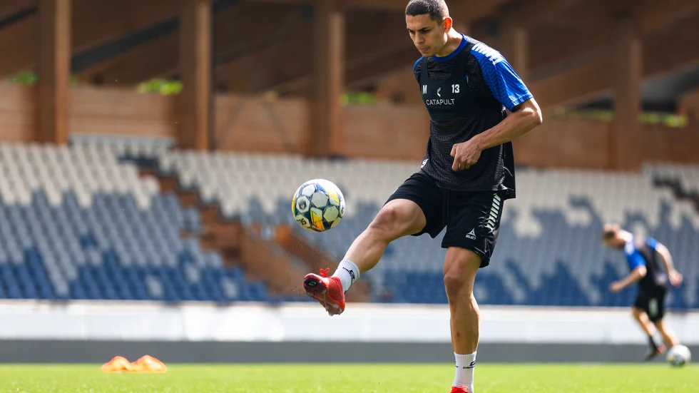 Det börjar viskas ute i Europa runt Sirius anfallare Yousef Salech.