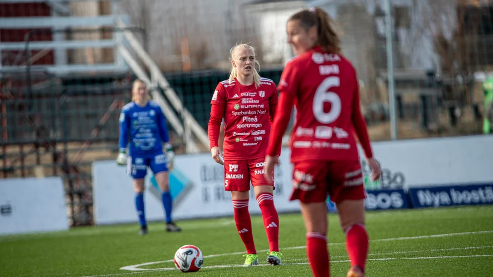 Wilma Carlsson och Olivia Holm.