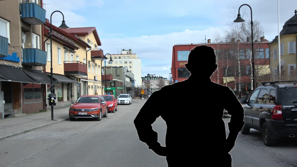 En man misstänks ha blottat sig i Gällivare centrum under tisdagsförmiddagen.