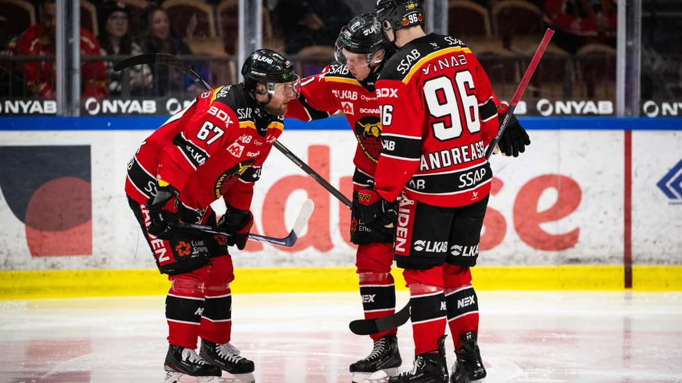 Tidigare har Luleå haft efternamnen under siffrorna, men förändrar nu sedan reglerna skärpts.