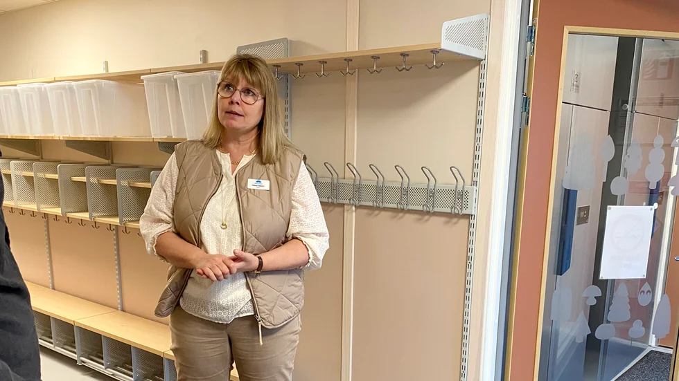 Rektor Heléne Eriksson kan på tisdagen ta emot de första barnen i Nya Sagomossens lokaler som renoverats och byggts till under 16 månader.
