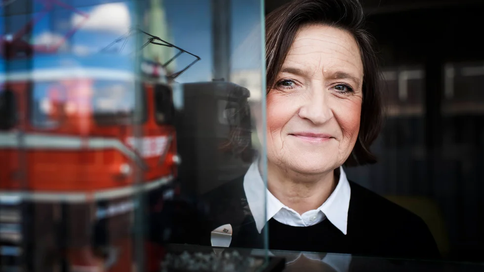 Monica Lingegård, vd för SJ, säger att det kommer att gå lika många tåg mellan Stockholm och Uppsala även efter december, men att de kommer att köras som Mälartåg.