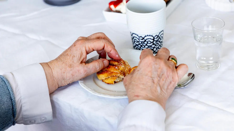 "En enhetschef som ser personalen, har omtanke om de boende och om personalen".
Skribenten Justitia vill betona vikten av bra ledarskap i äldreomsorgen och listar vad hon önskar av en chef. 