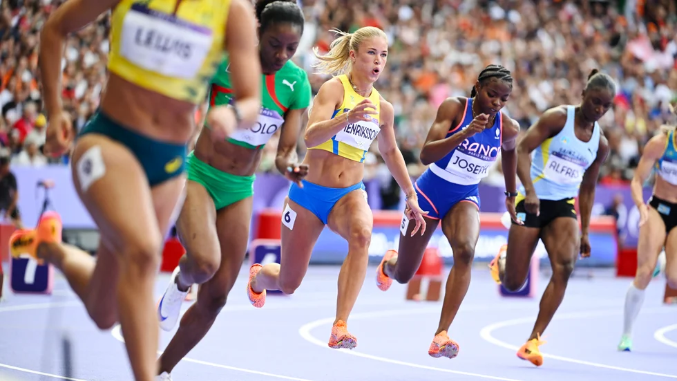 Julia Henriksson slog till med ett svenskt rekord på 200 meter under OS-försöken.
