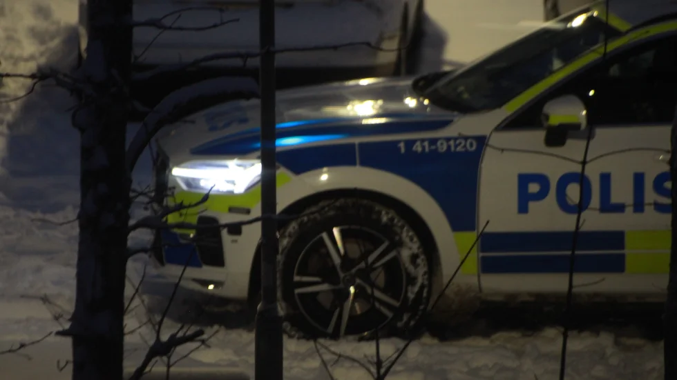 En kvinna i 40-årsåldern misstänks nu för flera brott efter en trafikolycka.