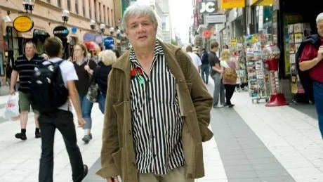 NY BOK. Carl Johan De Geer är aktuell med den självbiografiska romanen Jakten mot nollpunkten. Foto: Henrik Montgomery/Scanpix