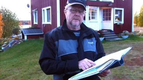 UPPRÖRD.Birger Wiippa i Armasjärvi säger att han varit en trogen kund till Ekfors Energi, men är nu både förvånad och förargad över att bolaget höjer eltaxan med 60 procent. Med kort varsel dessutom.