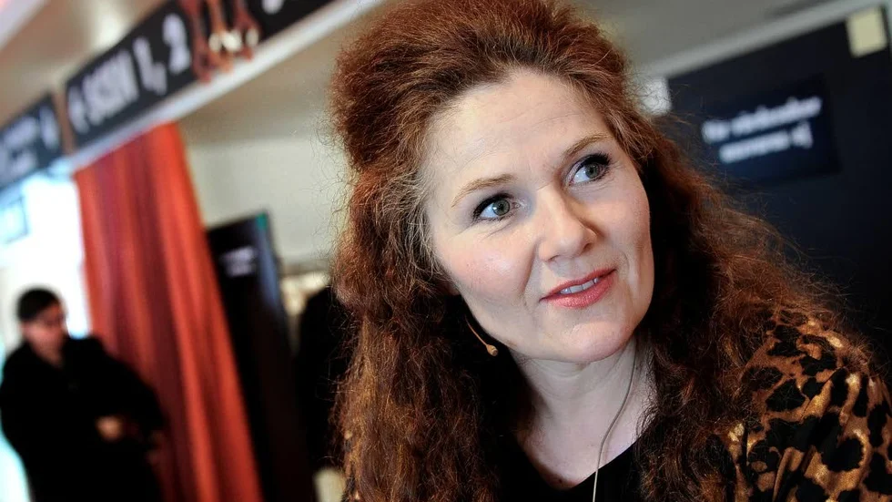 OTROGEN. Anna Azcárate öppnade på tisdagen soppteatersäsongen på Norrbottensteatern. Hon berättade om sitt äktenskap med teatern och om hur filmen blivit hennes vänsterprassel.