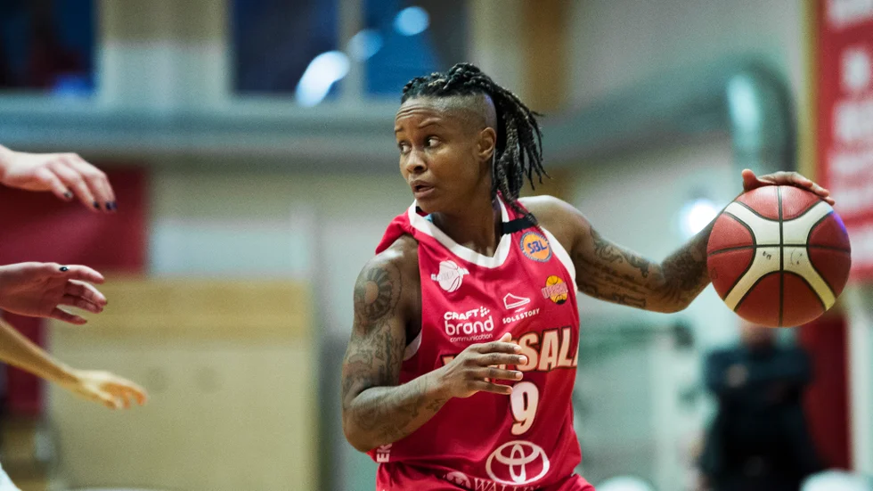 Tiffany Brown har återvänt till Uppsala basket och lär finnas på planen när serierna drar igång.