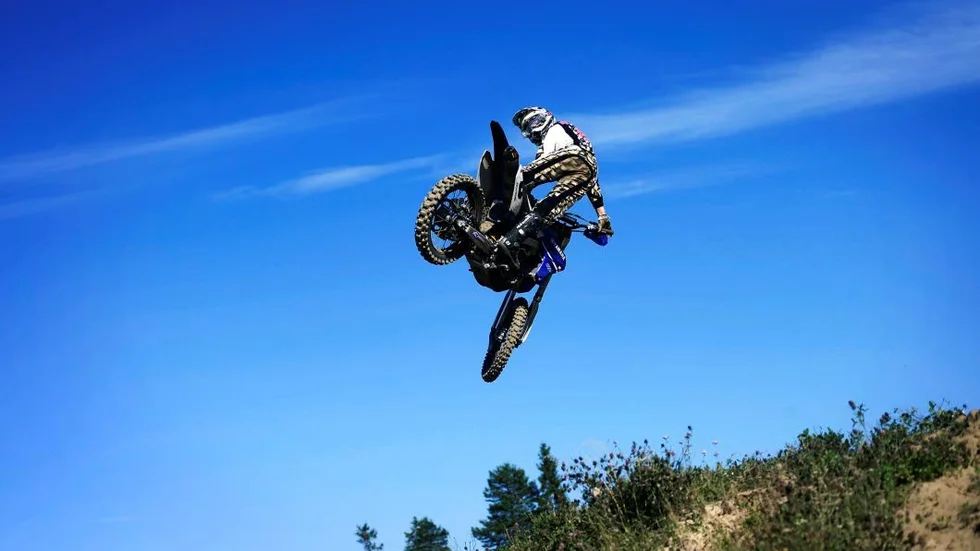 Inställt. Det blir ingen tävling i Luleå för Per Nyberg och de övriga motorcrossförarna i Nordcupen. Skälet är landstingets ambulanskostnader.
