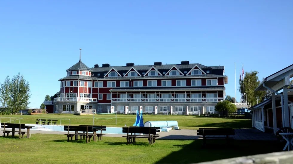 Asylboende. Grand Arctic Hotell är ett av de hotell i östra Norrbotten som snart ska förhandla om sitt kontrakt med Migrationsverket.