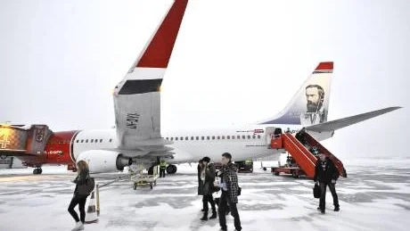 FLER FLYGER. Antalet flygresenärer ökar. Det förklaras med att Sverige befinner sig i en högkonjunktur.