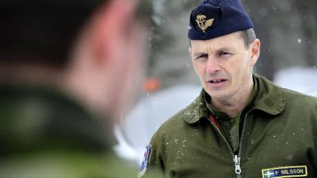 HISTORISKT BESLUT. "Det var 48 år sedan Sverige senast skickade flygplan i en liknande operation, då var det Kongo, säger flottiljchefen Per Nilsson.