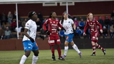 ok. Faith Ikidi hyllades av Örebro. Foto: Patrik Häggqvist
