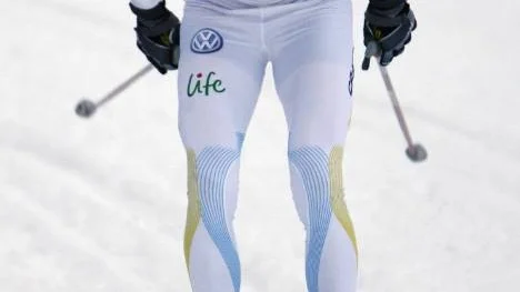 Jesper Modin, Piteå Elit, kraschade i lördagens sprint i världscupen och var otröstlig efteråt. Men igår överraskade han med att bli 22:a och bäste svensk på 15 kilometer.