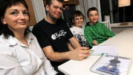 En väl sammansvetsad men hårt drabbad familj: Mamma Gabriella, 39, pappa Magnus, 39, Philip, 12, och Victor, 8. Alla med efternamnet Bergman.