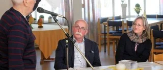 Stormigt församlingsmöte på Kyrkcenter
