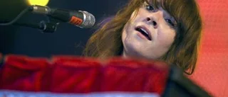 Nervöst uppföljningsalbum av Kate Nash