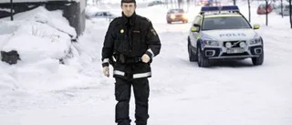Polis på besök väcker ovetande föräldrar