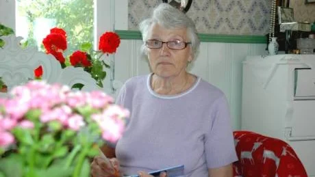 UPPRÖRD. "De äldre behöver trygghet och kontinuitet", det bidrar inte Kalix kommun med, säger Sigrid Lundholm.  Foto: Britt-Louise Spets