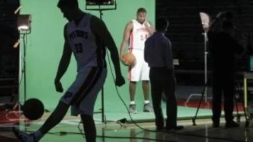 på gång. Jonas Jerebko skadade sig inför sin andra säsong i NBA - det var för 15 månader sedan. Efter en lockout och ett långt skadeuppehåll är det dags för den förre Plannjaspelaren att kliva in på planen under en tävlingsmatch igen.Foto: Carlos Osorio