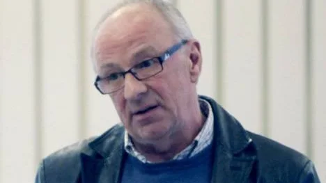 Rektor Lars Berglund avfärdar att han försökt mörka information. "Självfallet inte, men jag ville informera föräldarna först", säger han till PT.