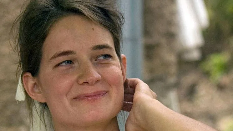 Tongivande. Petra Hulová är en tongivande författare i Tjeckien och bjuder på ett nydanande sätt att skriva.