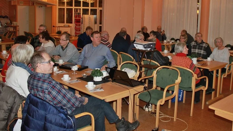 Bildvisning,. Det bjöds deltagarna på under pausen.