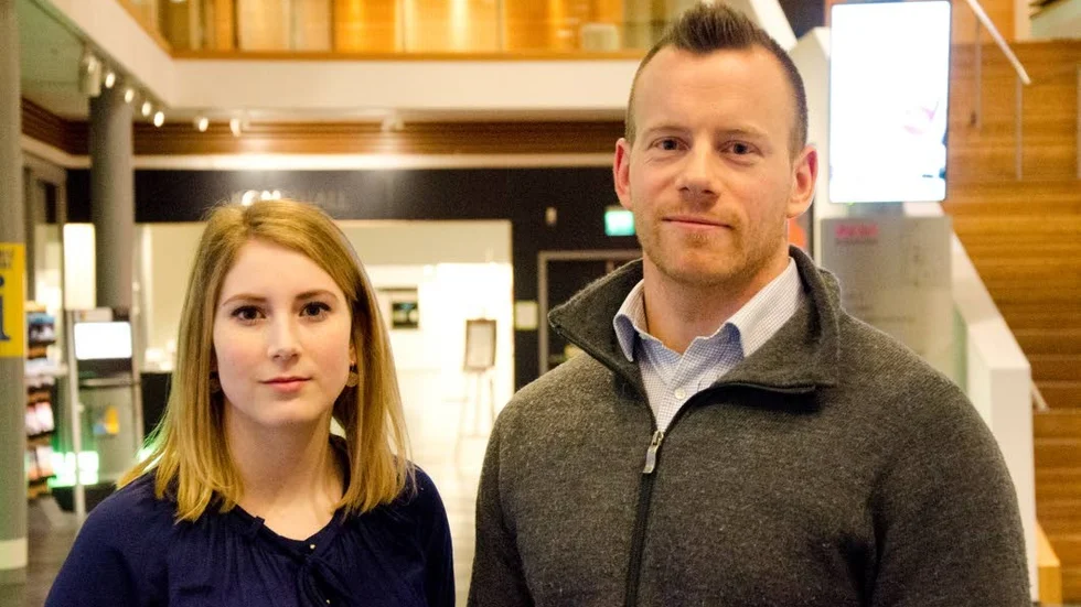 Jehna Al-Moushadidi och Thomas Simonsson, FN-föreningen i Luleå.