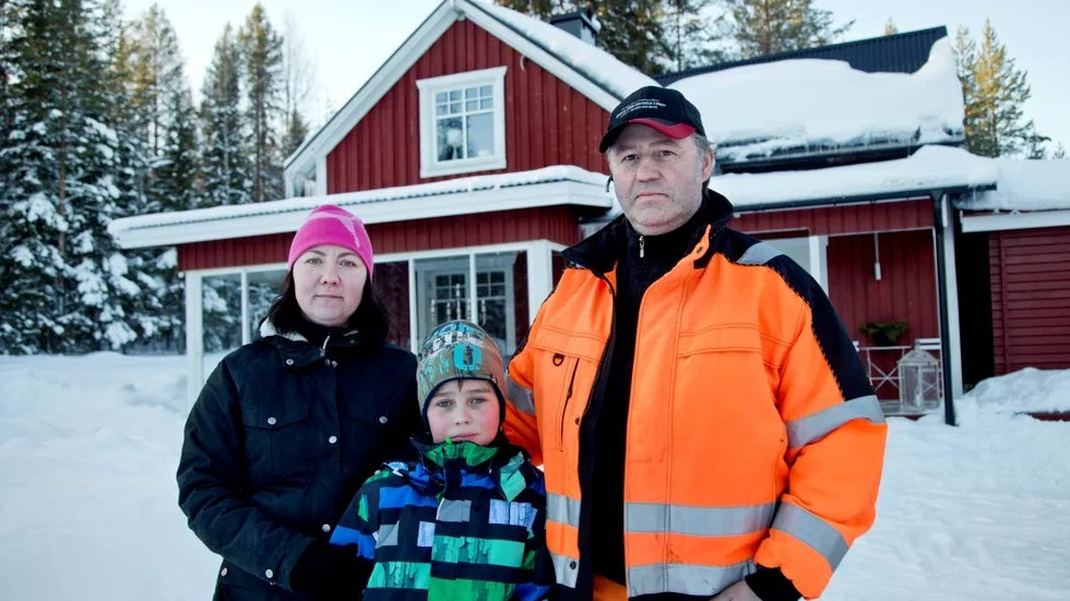 Rågat. Snart är måttet rågat för familjen Persson i Brattknabben, Tiina, sonen Vilmer och Jan-Olov som överväger lägga ner och flytta.