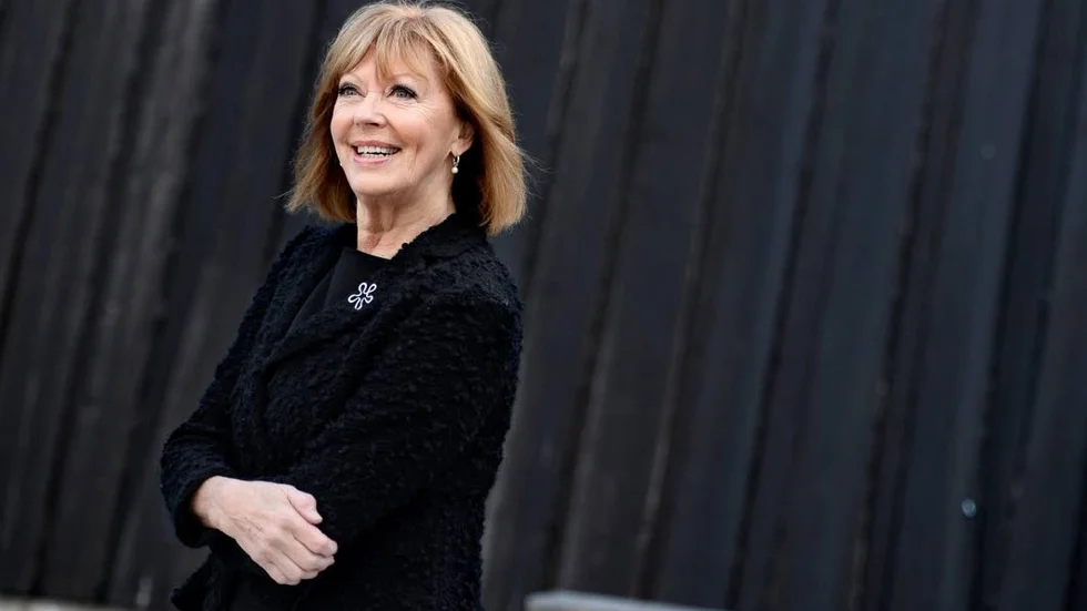 P4 Plus. Sångerskan Lill Lindfors kommer att höras en del i nya radiokanalen P4 Plus som riktar in sig på seniorerna.