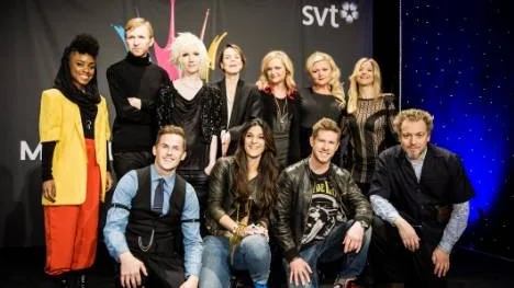Deltagarna i den första deltävlingen i Karlskrona. Översta raden från vänster: Mary N´Diaye, Jay-Jay Johanson, Yohio, Anna Järvinen samt Charlotte Centervall, Linda Ström och Frida Öhrn i Cookies N Beans. Nedersta raden, från vänster: David Lindgren, duon Caisa och Michael Feiner samt Eric Gadd.