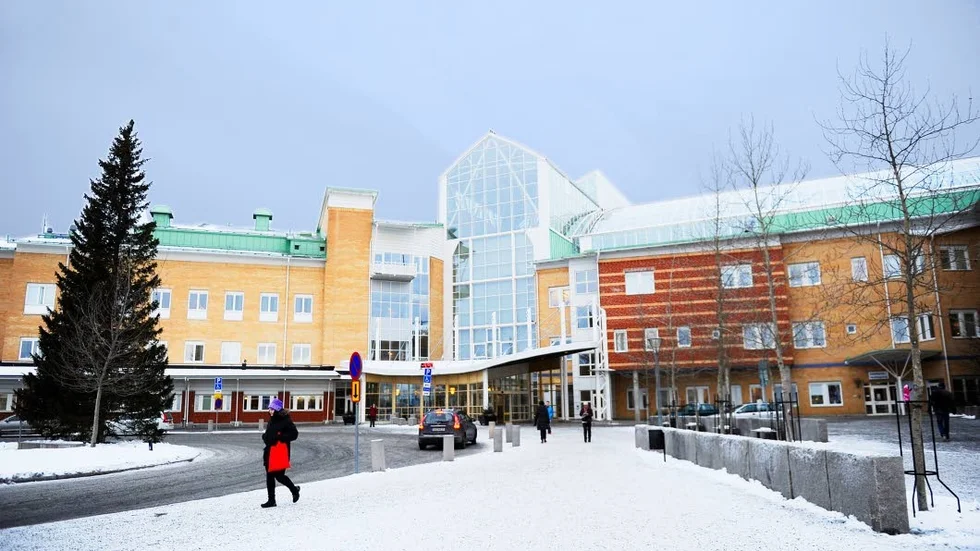 Fel patient. Fallet hanterades på flera vårdinrättningar, däribland sjukhuset i Sunderbyn. Det tog tid innan misstaget uppdagades.