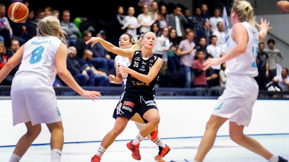 Guarden. Julie Vanloos Luleå Basket vann på bortaplan.