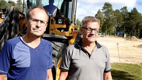 HOPPFULLA. Karl-Göran Lindbäck, fritids- och kulturchef i Kalix, och Evert Rönnbäck, enhetschef, hoppas att friidrotten ska blomstra i kommunen. "Kanske kan trekampen för skolorna återuppstå också", säger Lindbäck.